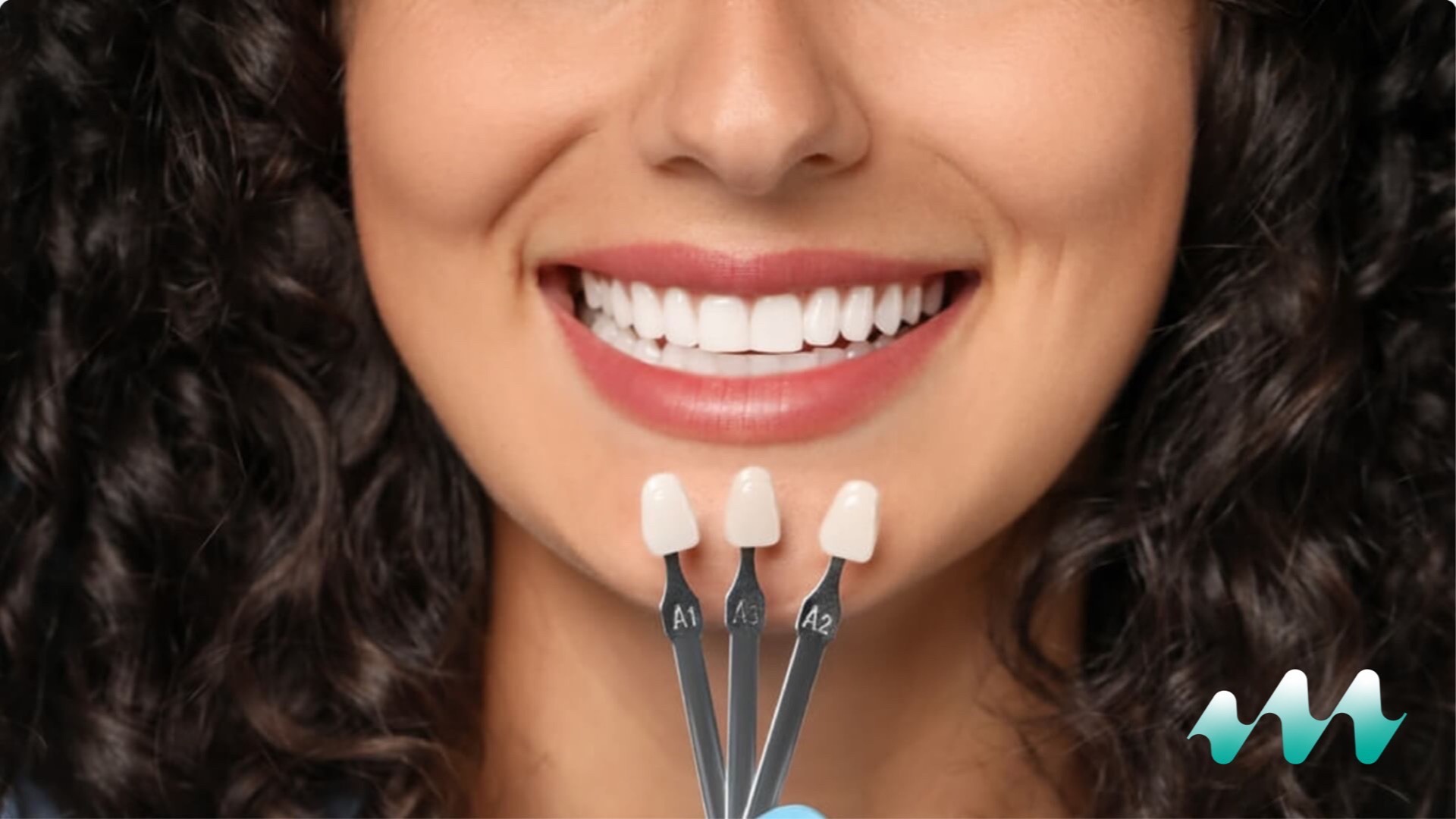 Cosmetic dentistry visual for the Medicape Health dental treatments category